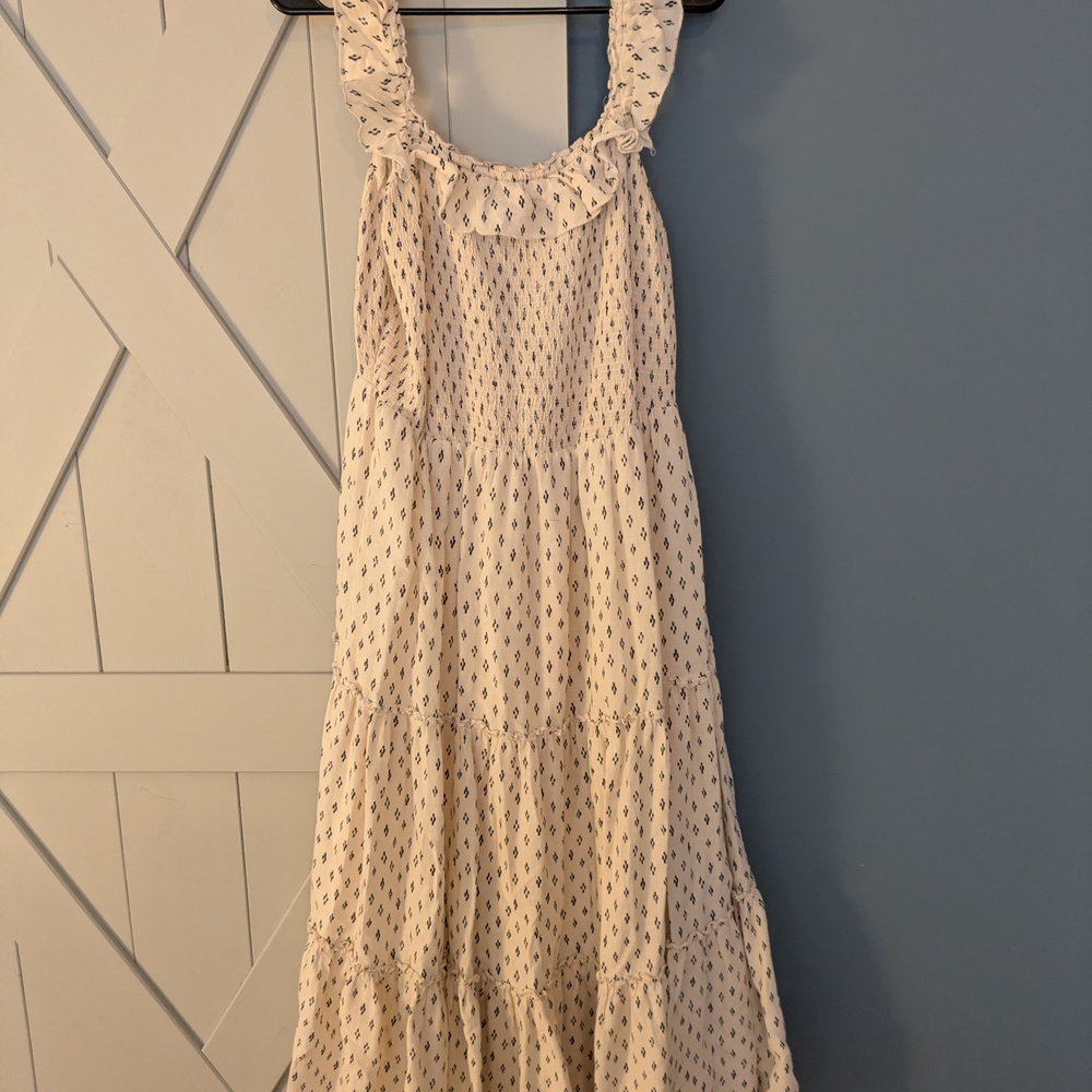 Old Navy Cream and Black Patterned Dress